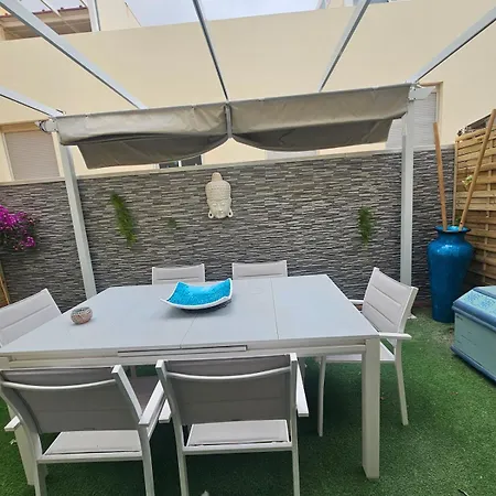 Feriehus Wonderland San Isidro (Tenerife)